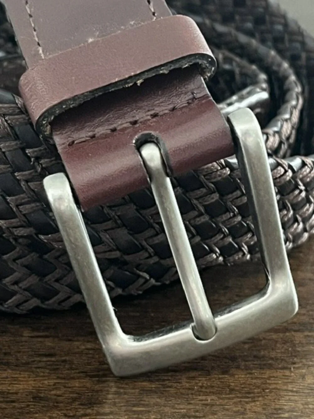Tommy Bahama Brown Leather Belt Woven Pattern Silver Buckle Men's 40